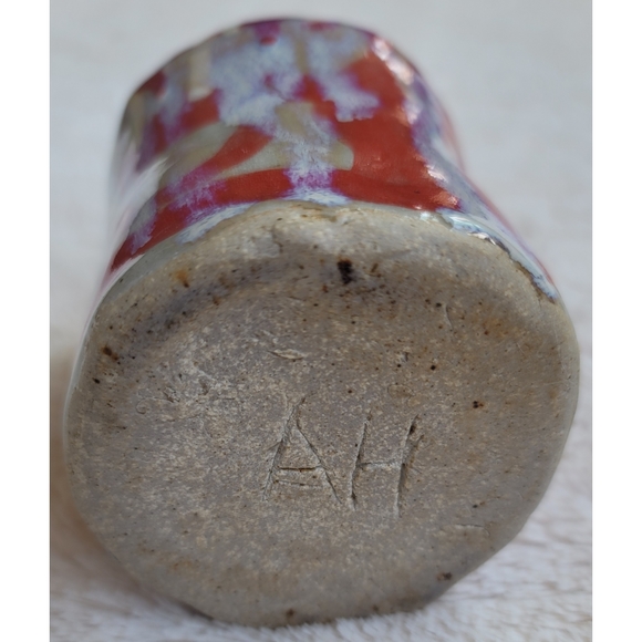 Red and white pottery cup piece - Picture 10 of 16